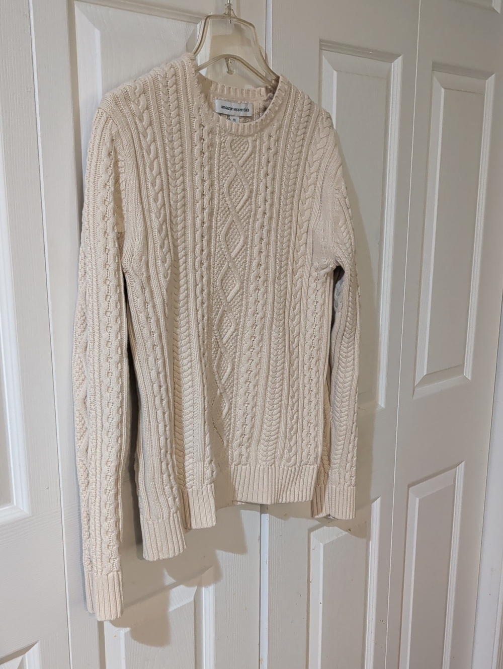 Amazon Essentials Cream Cable-Knit Crewneck Sweater